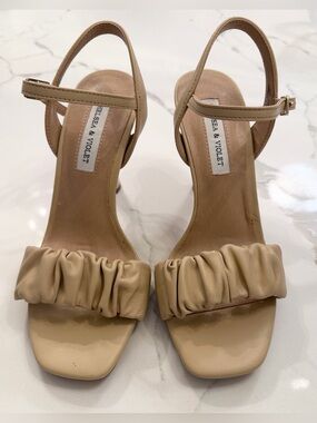 Chelsea & Violet Thea Ruffled Leather Pumps